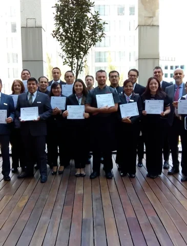 c12dea_4bff34bae49648df99c8e14a5a290e82~mv2